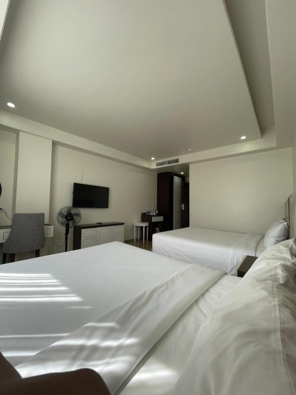 Lotus Hotel & Apartment Hai Phong Exterior photo
