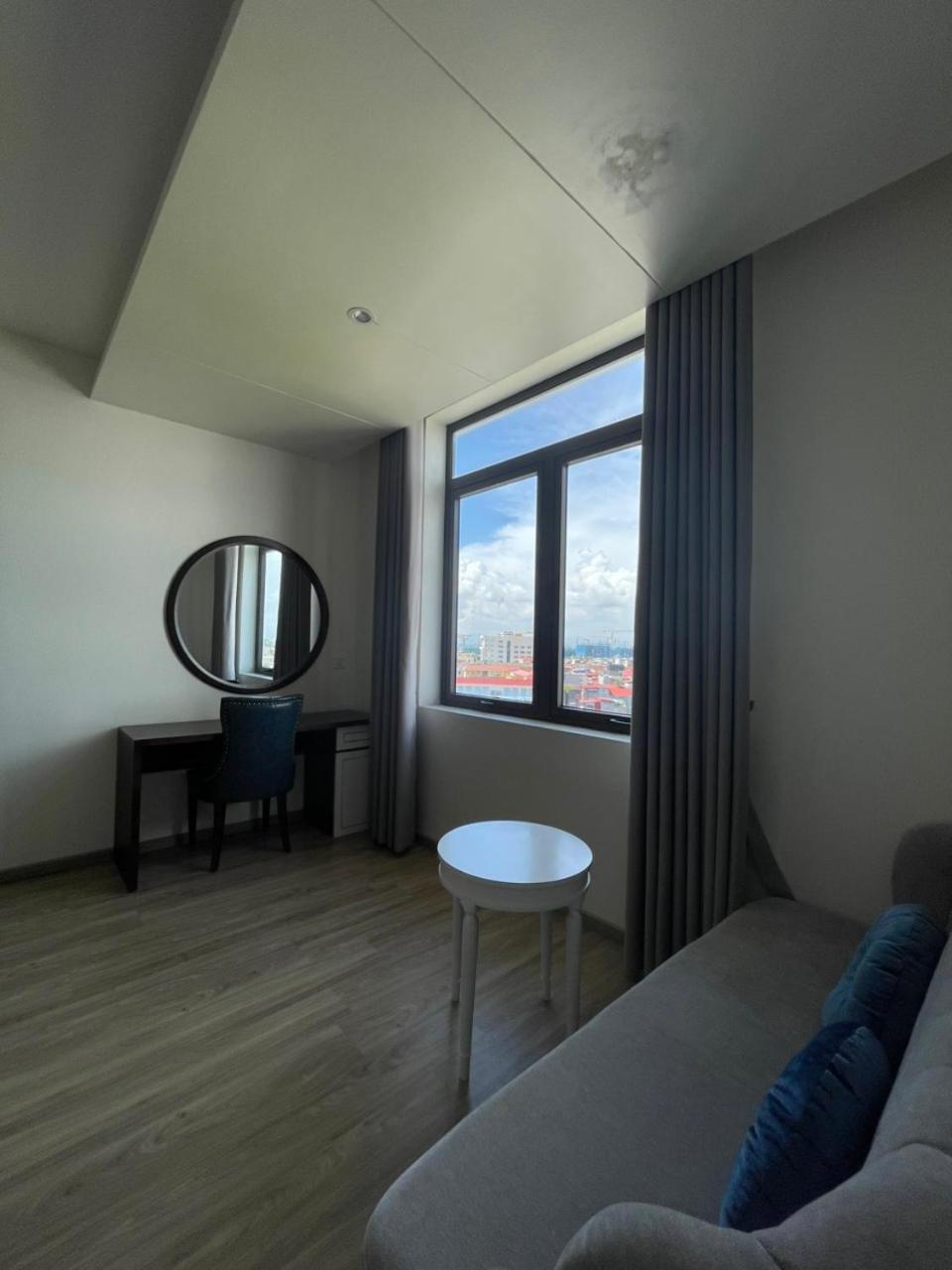 Lotus Hotel & Apartment Hai Phong Exterior photo